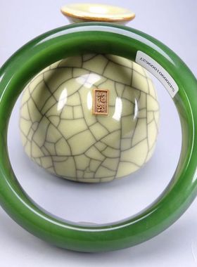 珠宝手镯女款菠菜绿碧玉