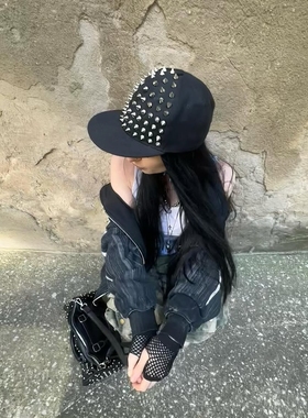 y2Kslut铆钉尖锥棒球帽可调节男女平沿帽嘻哈街舞帽bboy平板帽