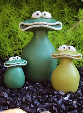 大嘴蛙恶搞摆件可爱装饰品设计