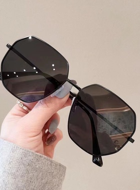 GP高级感金属镶钻太阳眼镜