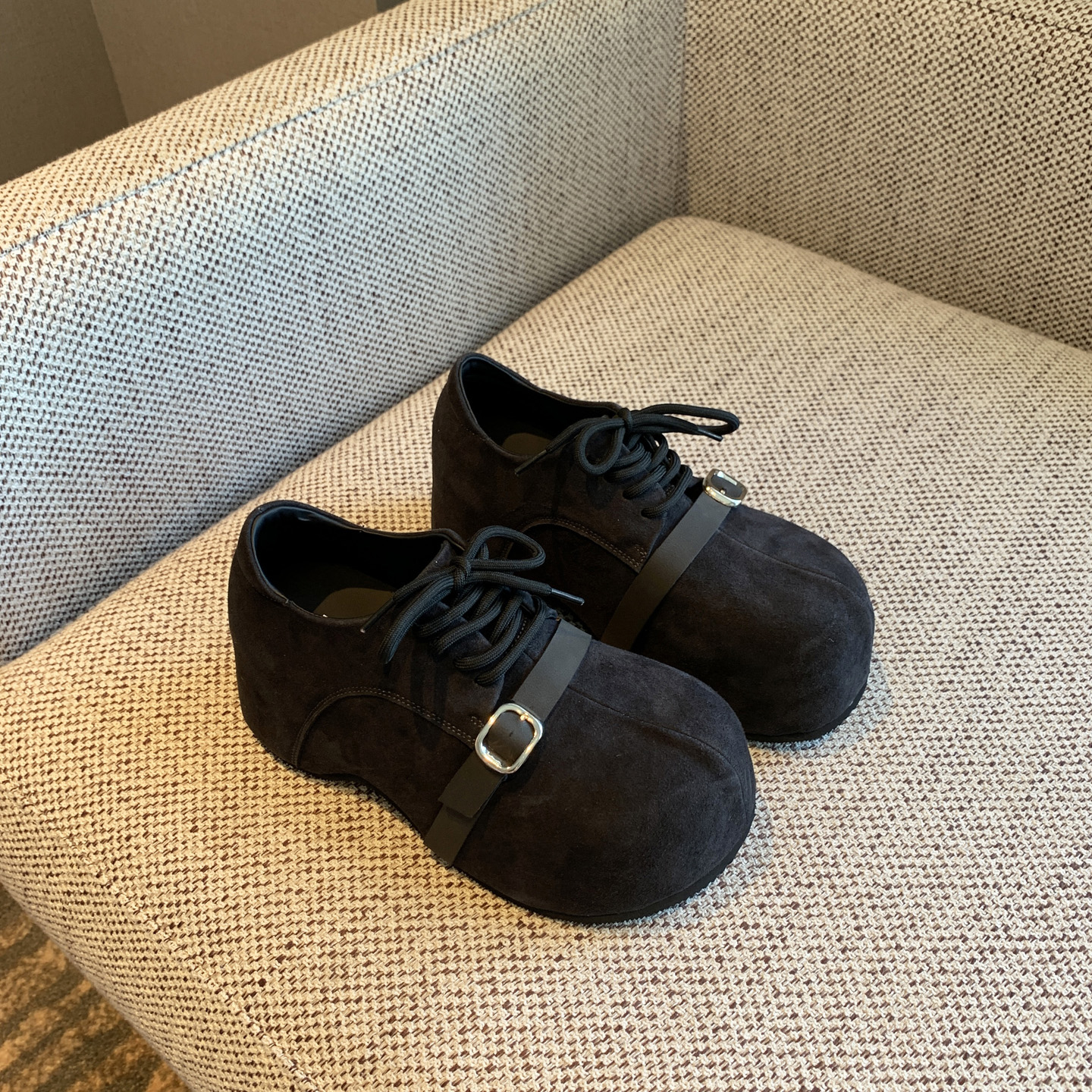 【TFM】内增高6CM~丑萌勃肯鞋女新款厚底皮带扣复古系带休闲潮鞋 - 图2