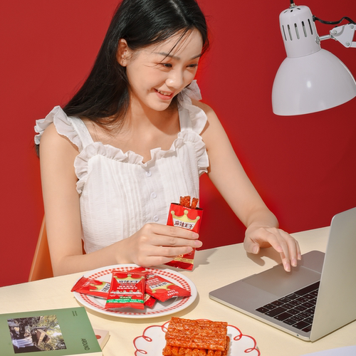 麻辣王子正宗辣条解馋小零食礼袋款微麻微辣湖南特产 - 图2