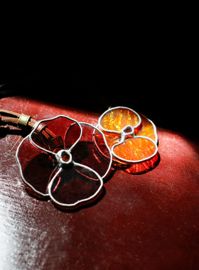 彩色玻璃焊接花朵项链