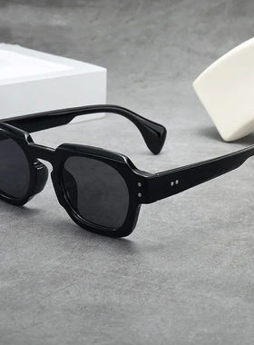 高人气韩版墨镜方形树脂镜片防光防晒潮女潮款|适合圆脸、方脸