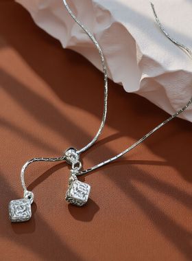925银简约熔岩方块吊坠抽拉毛衣链女轻奢高级感新款秋冬时尚饰品