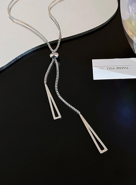 999足银欧美三角吊坠抽拉式项链女小众冷淡风秋冬毛衣链饰品