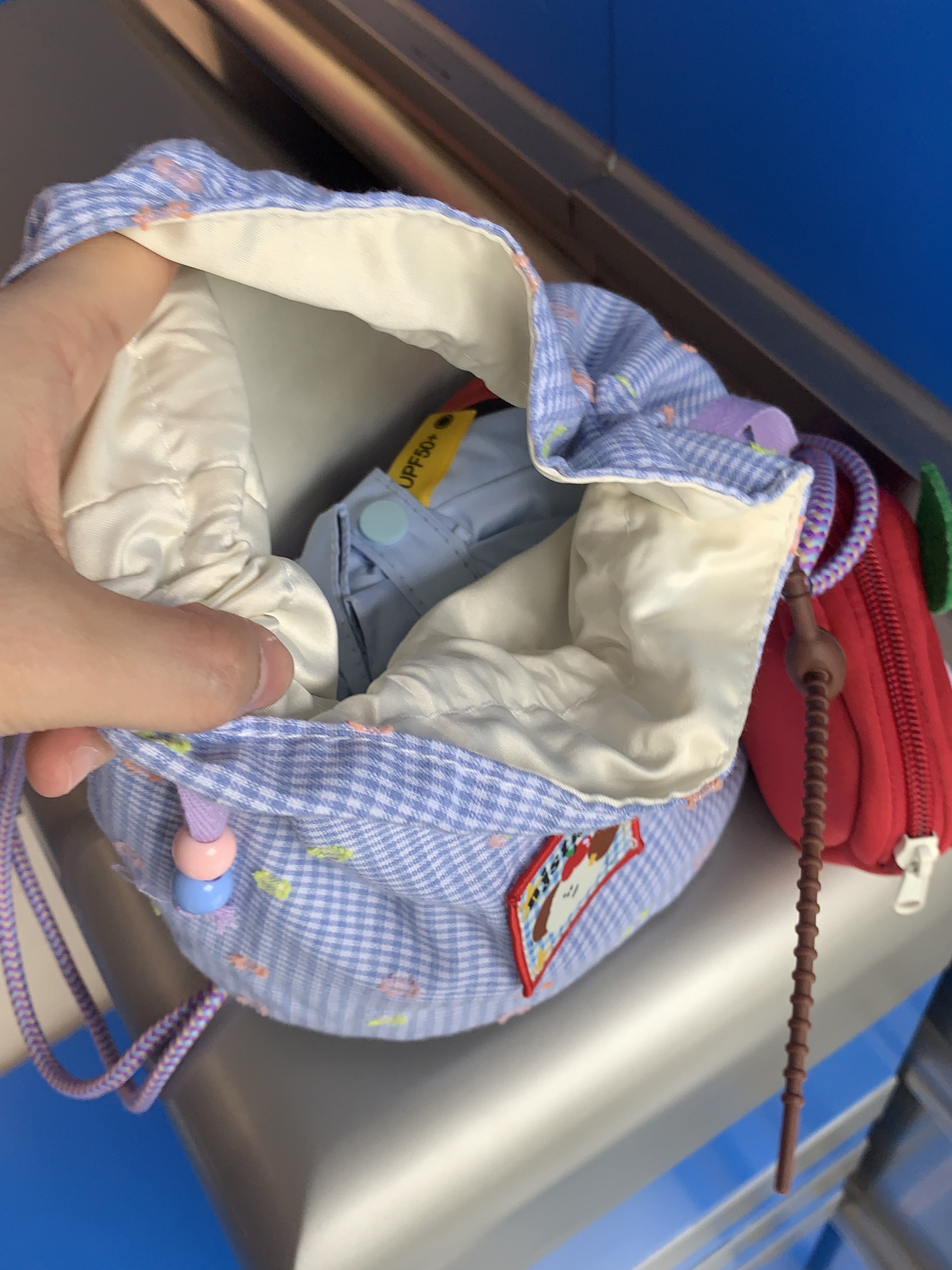 原创上课单肩斜挎包女百搭圆底大容量手机包学生小众逛街布包束口,淘宝优惠券,粉丝福利购,淘宝优惠卷