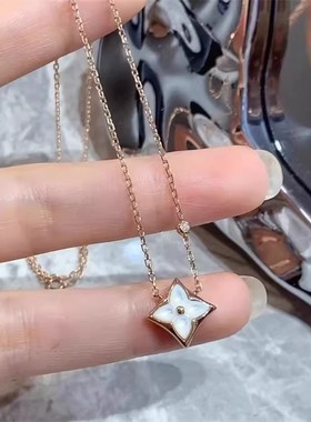 轻奢18K玫瑰金四叶草项链女轻奢小众设计感锁骨链送女友生日礼物