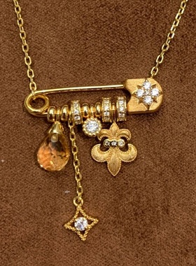 法式意大利黄水晶鸢尾花别针拉丝项链轻奢小众高端级设计感锁骨颈