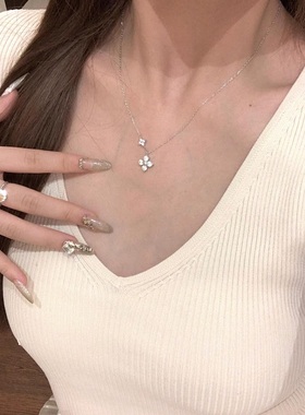 S925通体纯银项链四叶草花之恋超闪锆石轻奢高端小众级碳钻锁骨颈