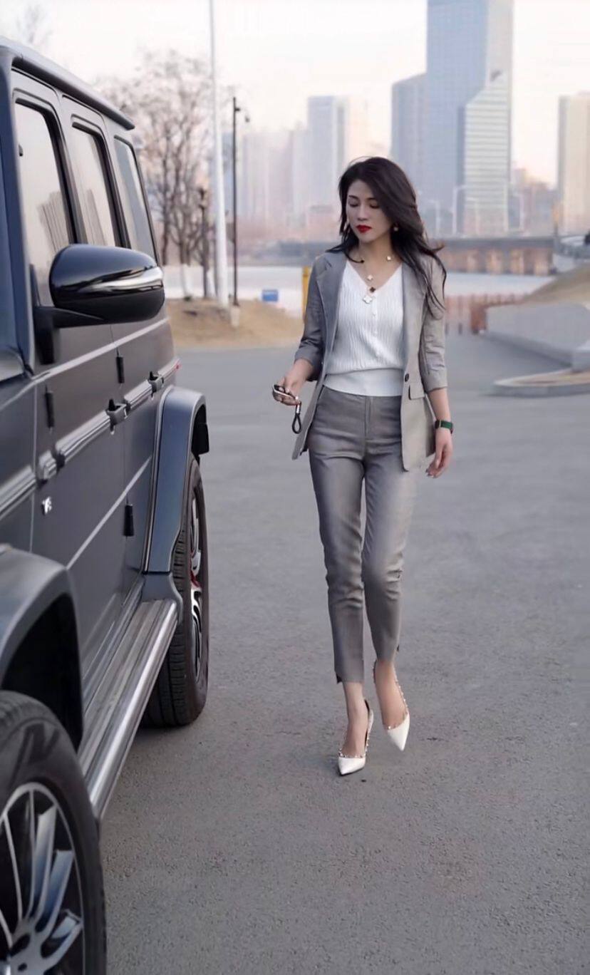 【炸街网红爆款套装】春季新款时尚女装赫本风西服外套+九分裤潮 - 图3