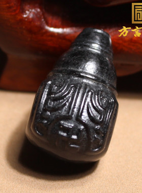 火爆方言和田玉特色新疆漆黑如墨白玉底墨玉籽料三通手链吊坠A1