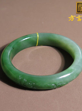 美美哒俄料老坑料菠菜绿碧玉巧雕