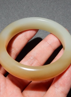 方言且末料糖白玉手镯收藏级