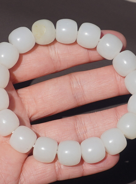 新疆留皮孔细腻羊脂白玉籽手串