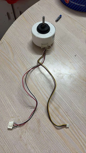 适用海信科龙2P挂机空调内电机Y4S476C016 RPG35D RA35F 出风马达 - 图1