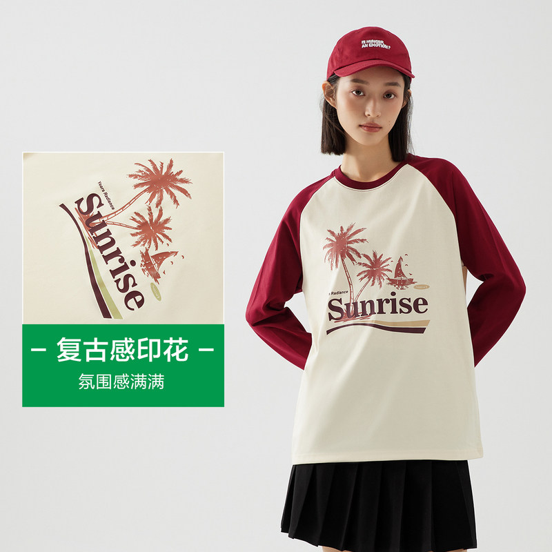 【宝藏姐妹团】森马长袖T恤女宽松插肩袖秋季复古印花上衣度假风