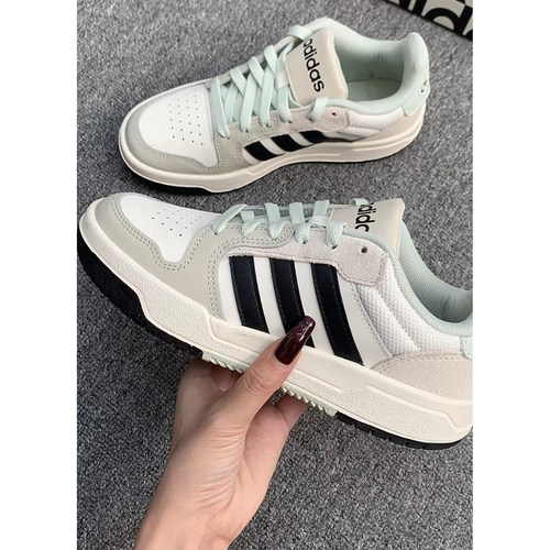 Adidas/阿迪达斯ENTRAP 男女同款低帮舒适耐磨运动休闲板鞋JI2546 - 图2