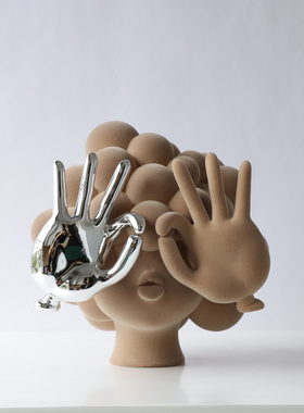 现代轻奢抽象艺术人物摆件