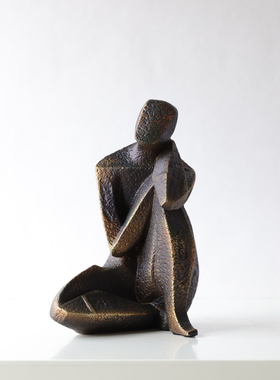 意式简约抽象沉思者雕塑摆件