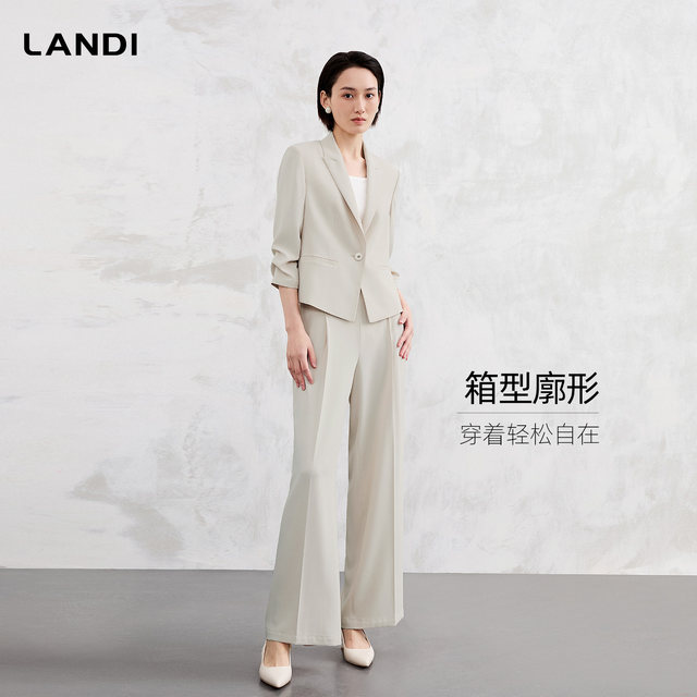 LANDI cloud ສີຂາວ pleated ຊຸດແອວແຂນສາມສ່ວນສີ່