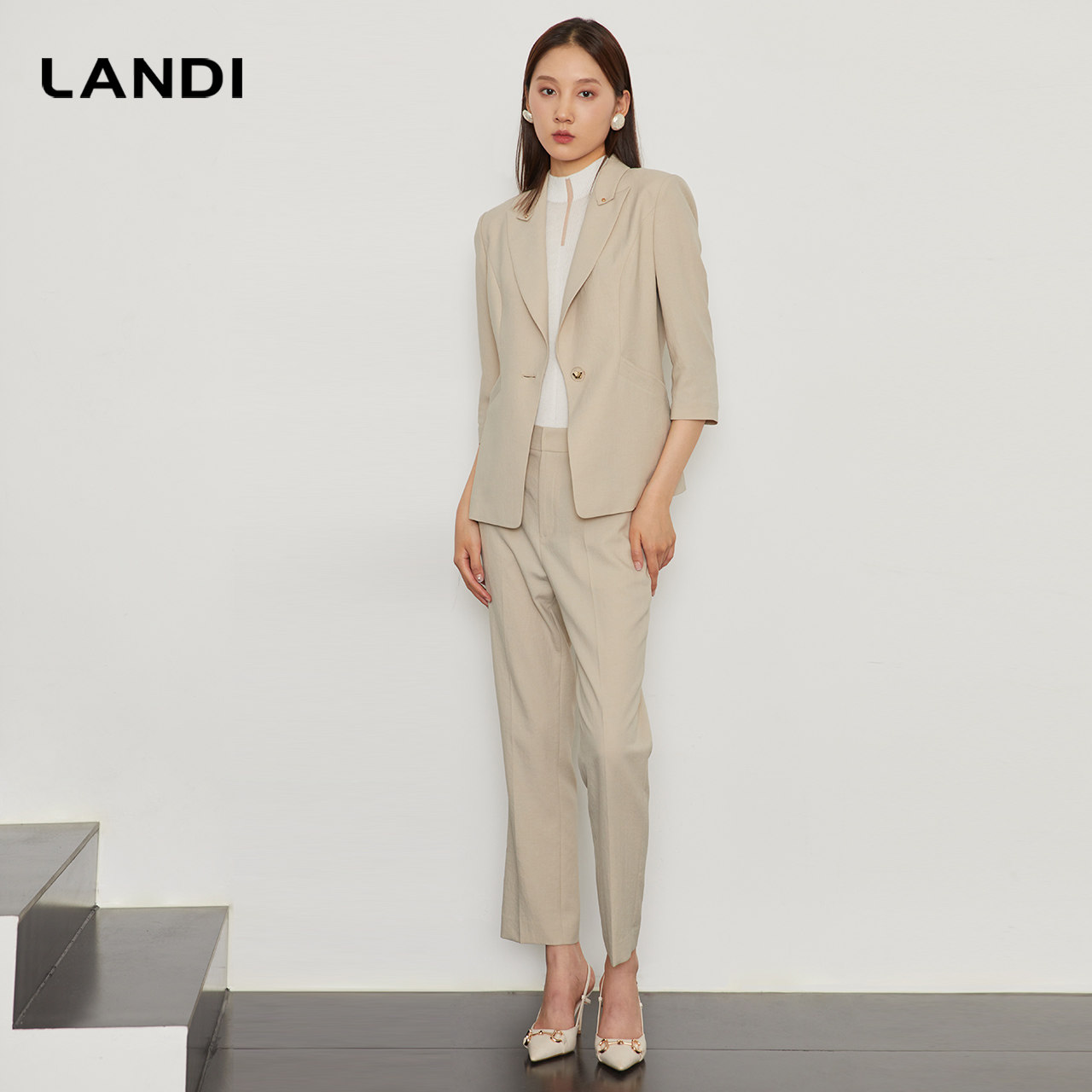 LANDI蓝地白茶色通勤修身显瘦直筒高腰西装裤女小个子长裤秋新品,淘宝优惠券,粉丝福利购,淘宝优惠卷