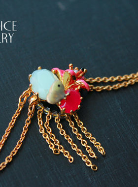 法国绿色宝石立体花朵蝴蝶手链