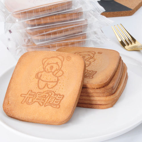 【数量任选8】1卡宾熊饼干夜宵充饥休闲零食食品坚果芙散装凹煎饼 - 图2