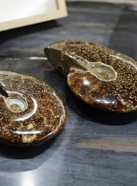 装饰品天然创意斑彩玉桌面摆件