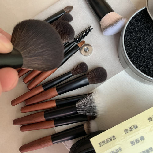 mini指腹遮瑕刷 迷你170粉底刷 螺旋睫毛刷便携短杆沧州化妆刷子 - 图0