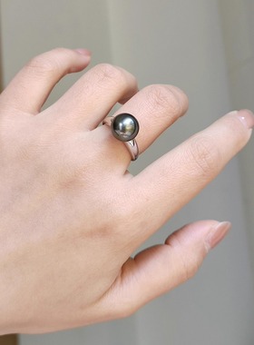 925银大溪地黑珍珠戒指女珍珠戒子活口可调节经典素面澳母贝女戒