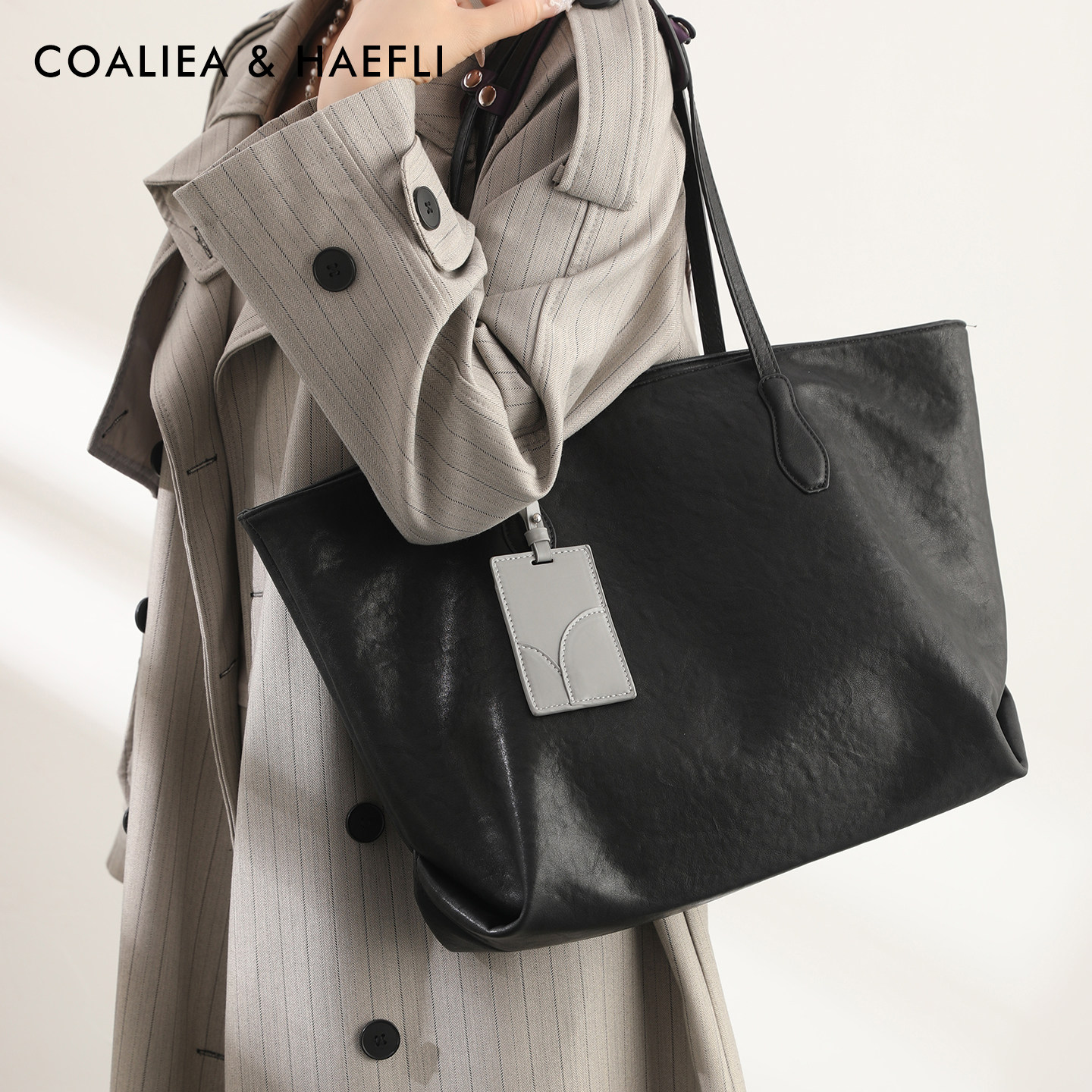 香港品牌油蜡皮小众大容量托特包女25新款高级质感通勤单肩包大包,淘宝优惠券,粉丝福利购,淘宝优惠卷