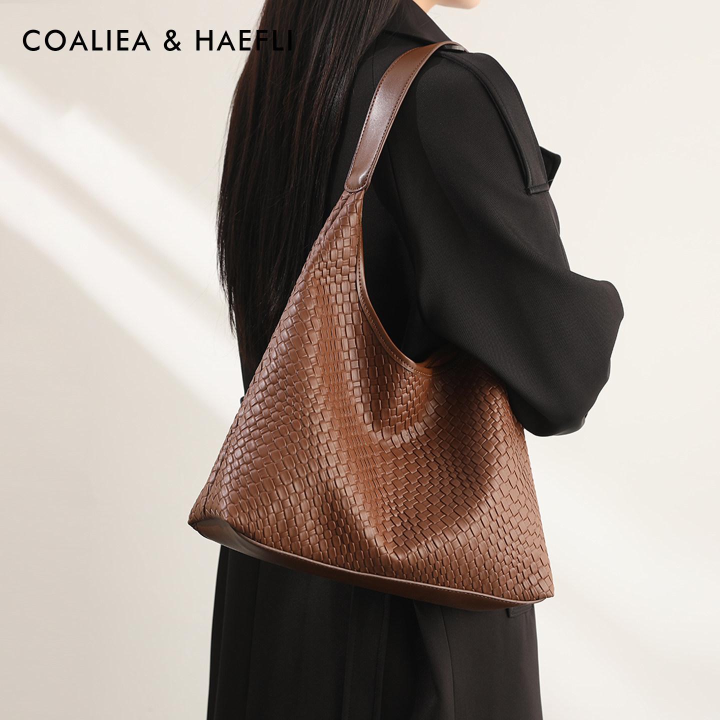 香港品牌小众设计慵懒通勤大容量托特包包女百搭高质感气质单肩包,淘宝优惠券,粉丝福利购,淘宝优惠卷