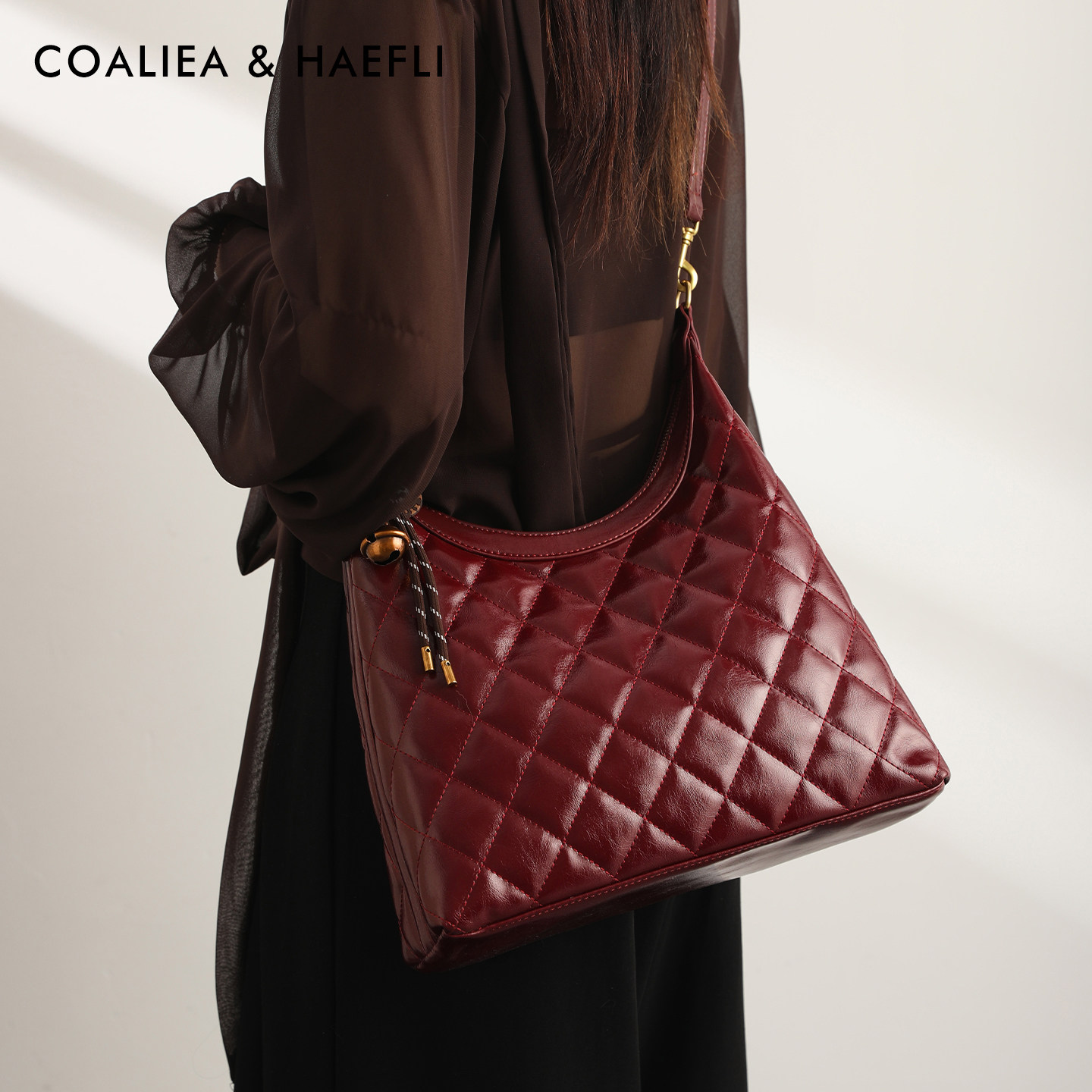 香港高级感托特包大容量女包包2025新款单肩腋下包红色结婚新娘包,淘宝优惠券,粉丝福利购,淘宝优惠卷