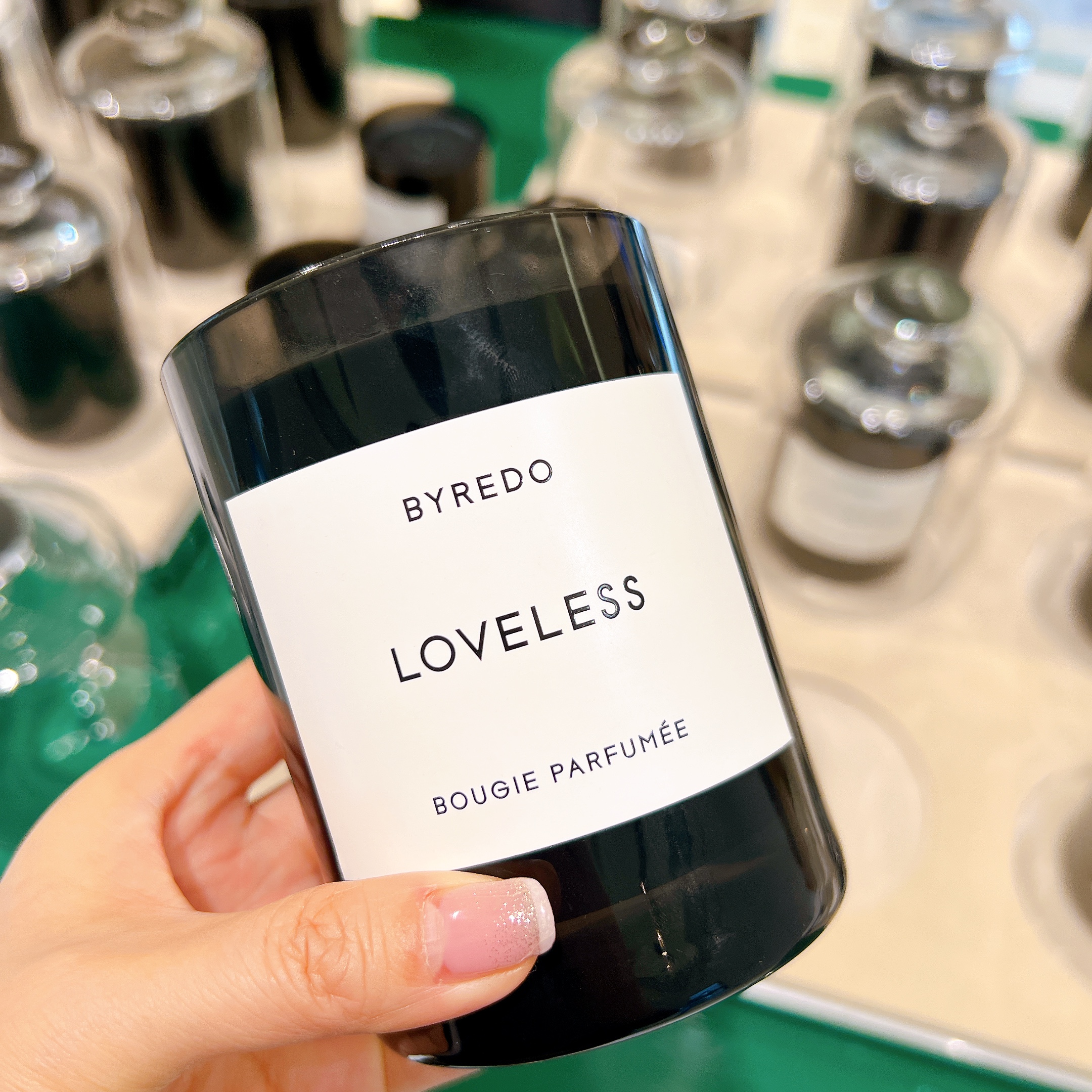 白瑞德 Byredo香薰蜡烛 240g Love Less逝去之爱 烈焰红唇 - 图1