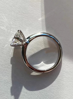 S925莫桑石经典六爪钻戒女1.5ct