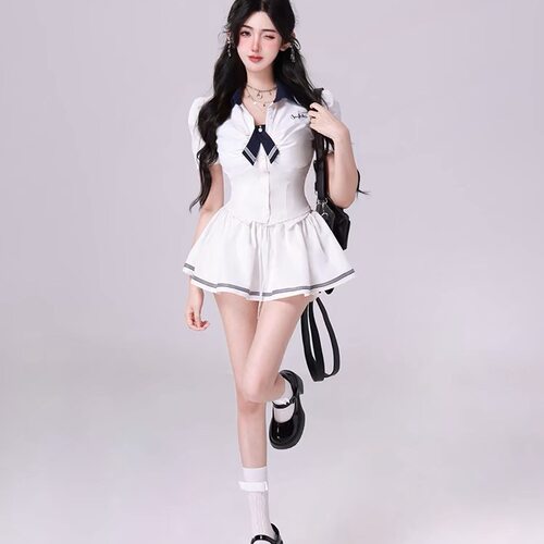YO YO穿搭【元英妹妹】2025新夏季少女辣妹纯欲显瘦学院风衬衫 - 图1