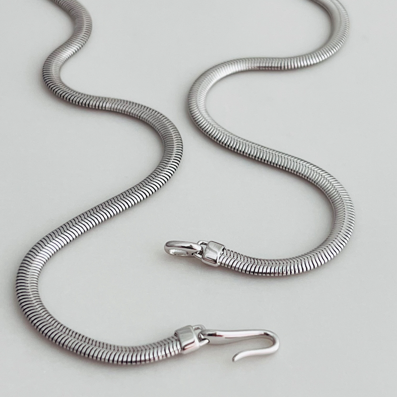 设计师款S925纯银镀铑金蛇骨链项链女时尚百搭高级感毛衣链,淘宝优惠券,粉丝福利购,淘宝优惠卷