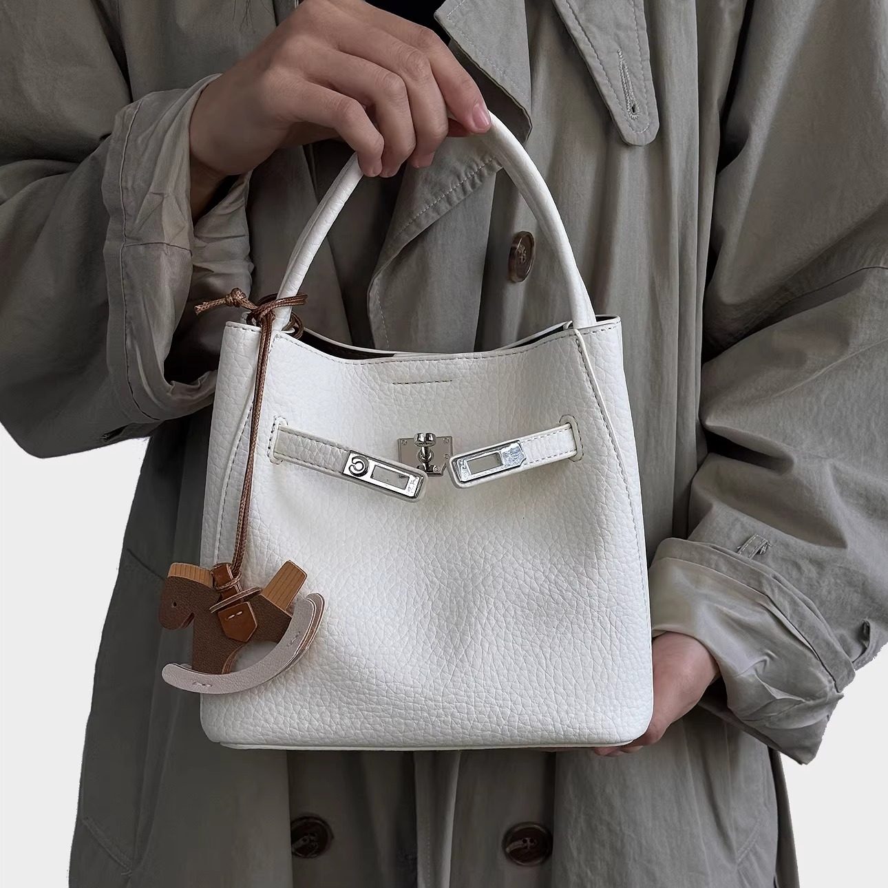 RANU荔枝纹皮菜篮子水桶包女通勤百搭单肩斜挎时尚简约女包手提包,淘宝优惠券,粉丝福利购,淘宝优惠卷