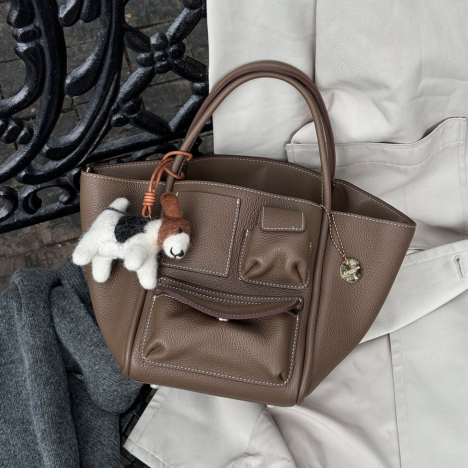 小众设计多口袋头层牛皮荔枝纹菜篮子包手提包复古通勤简约水桶包,淘宝优惠券,粉丝福利购,淘宝优惠卷