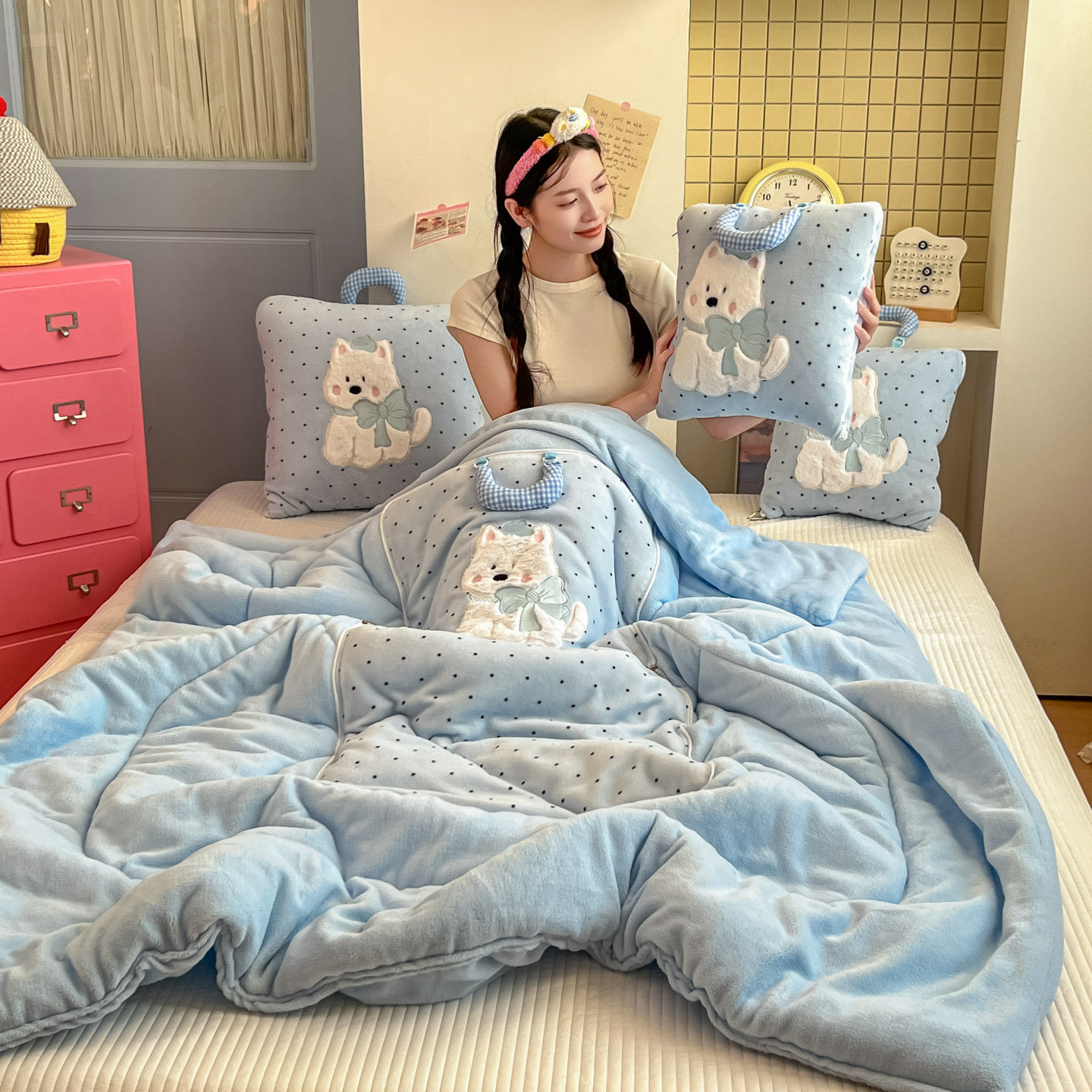 抱枕被子两用加厚保暖个性可爱办公室午睡空调被沙发靠枕盖毯冬季,淘宝优惠券,粉丝福利购,淘宝优惠卷