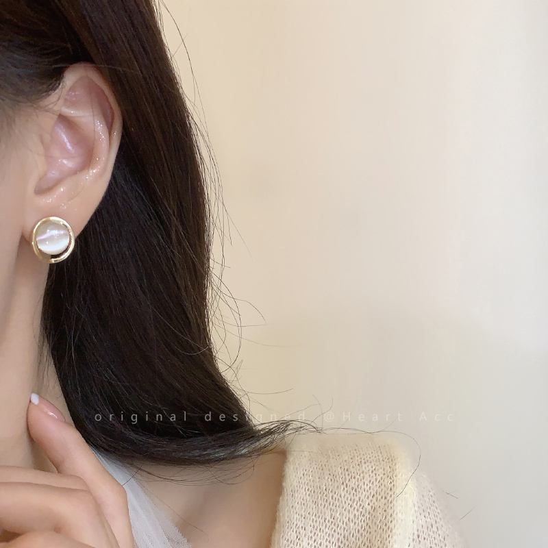 复古港风猫眼石耳钉女轻奢高级感2025年新款爆款耳环小众气质耳饰