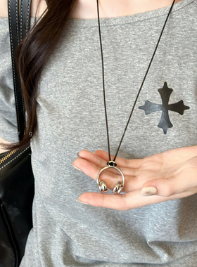 时髦百搭！迷你耳机吊坠项链女2025新款挂脖毛衣链小众高级感配饰