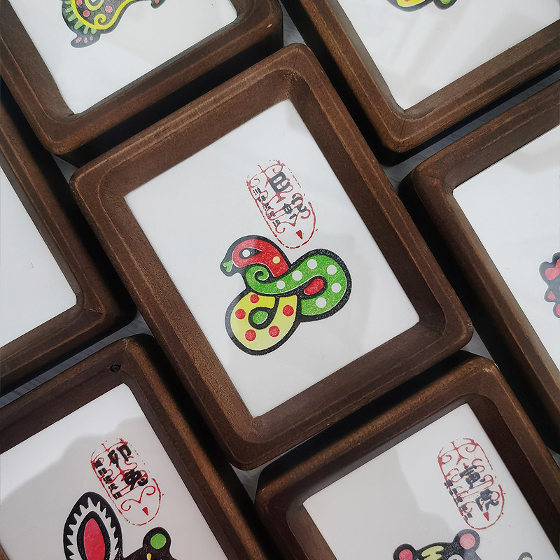 图个新仙十二生肖装饰画非遗桌面版画5寸实木画框马年家居摆台画,淘宝优惠券,粉丝福利购,淘宝优惠卷