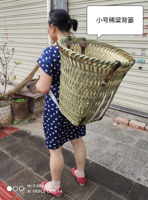 Colorful movies to buy groceries and pick pure handmade bamboo weaving