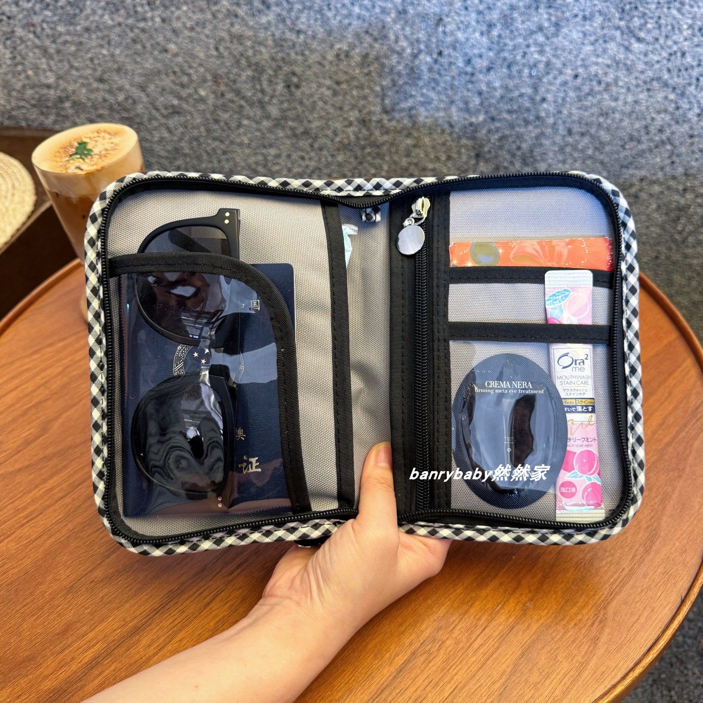 韩国卡通小狗刺绣格子证件包多功能复古卡包旅行收纳包,淘宝优惠券,粉丝福利购,淘宝优惠卷