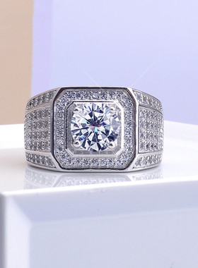 5克拉群镶圆形满天星男戒