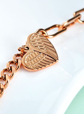 新款欧美跨境热卖男女时尚个性天使的翅膀爱心OT链不锈钢钛钢手链