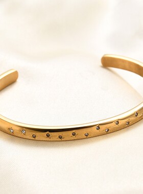 新款跨境欧美ins时尚百搭5MM星星镶钻18K金304不锈钢钛钢手镯