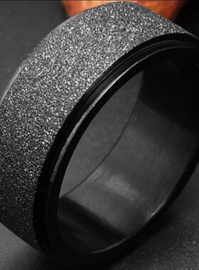 新款厂家 欧美简约8MM黑色磨砂可转动不锈钢戒指钛钢情侣戒指饰品